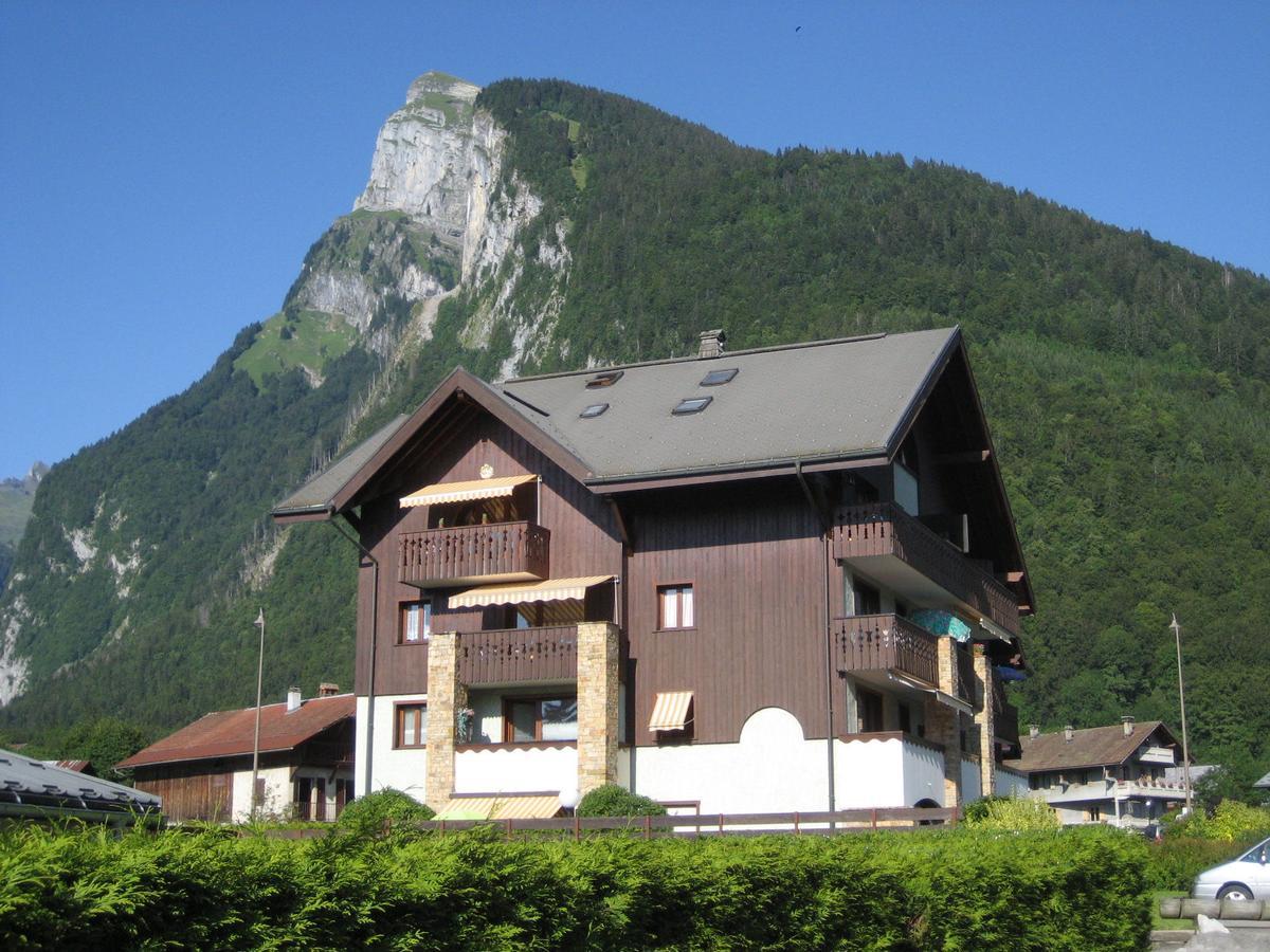 Samoens Apartment 2 Bedroom 50M2 Modern And Well Equipt Екстер'єр фото